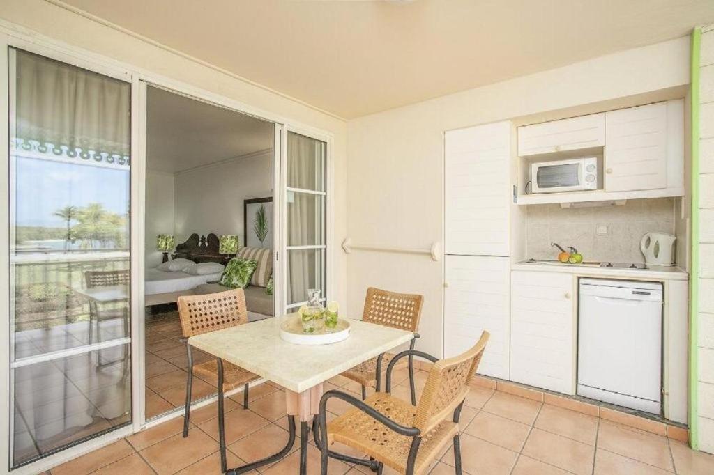 Vacances972 Conceptmultishop Logement A Pierre Et Vacances Сент-Люс Екстер'єр фото